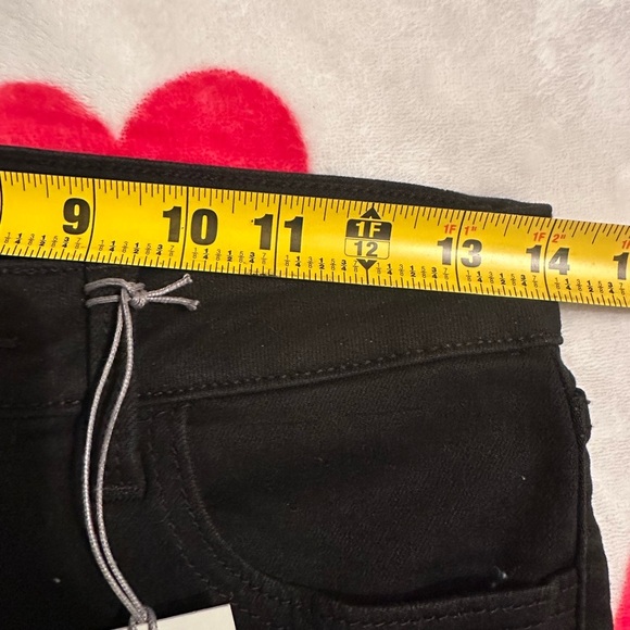 NWT JUST USA
Muriel High Rise Scissor Cut Bootcut Jean - Picture 9 of 13